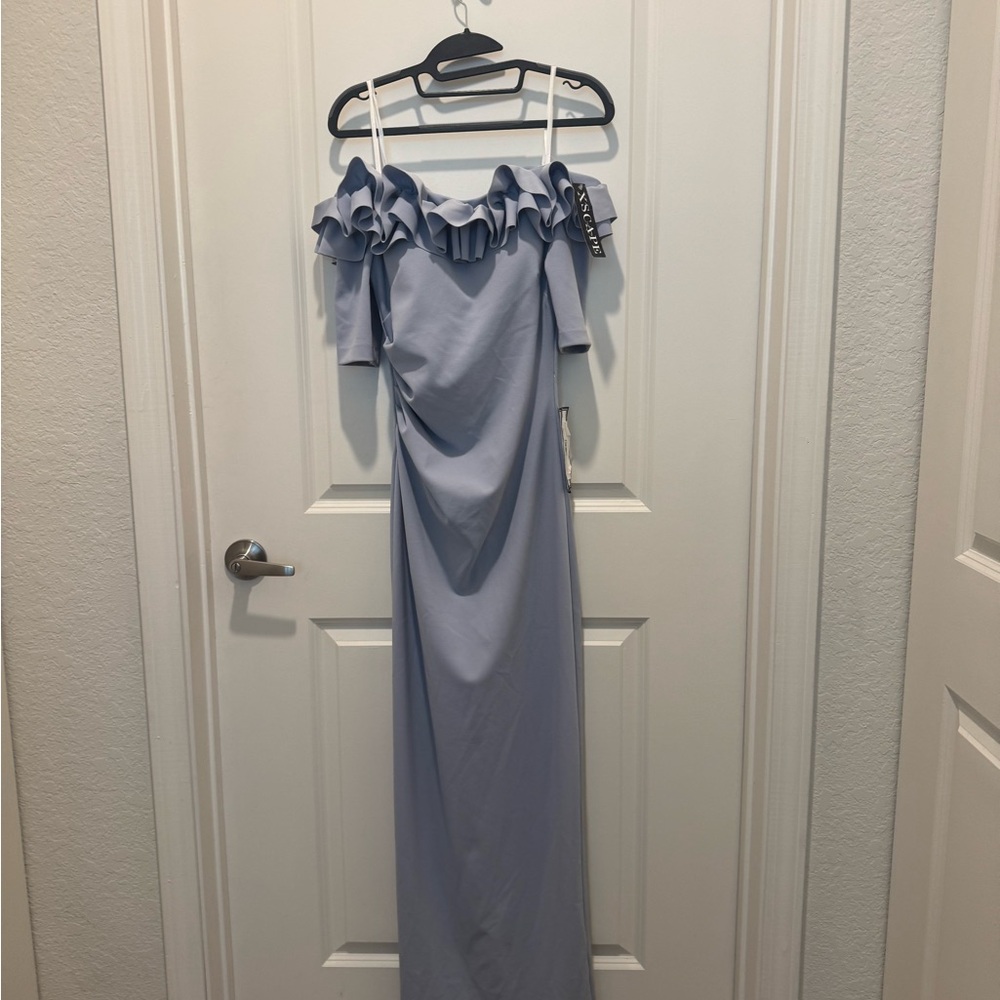 Elegant Off-Shoulder Ruffle Dress